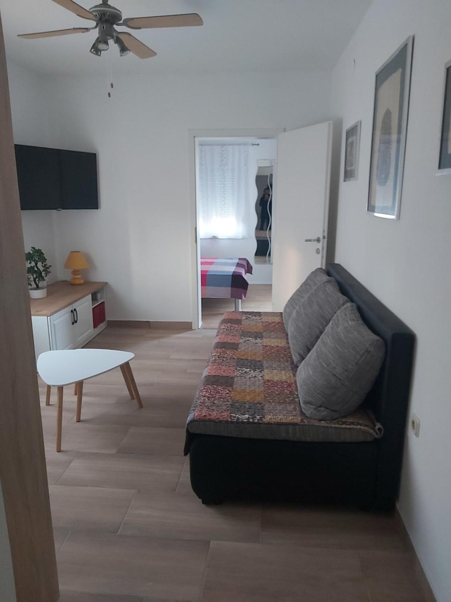 Apartment Lara Medulin Exteriör bild