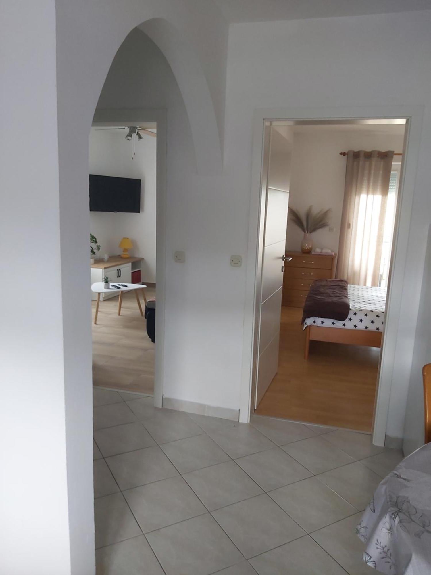 Apartment Lara Medulin Exteriör bild
