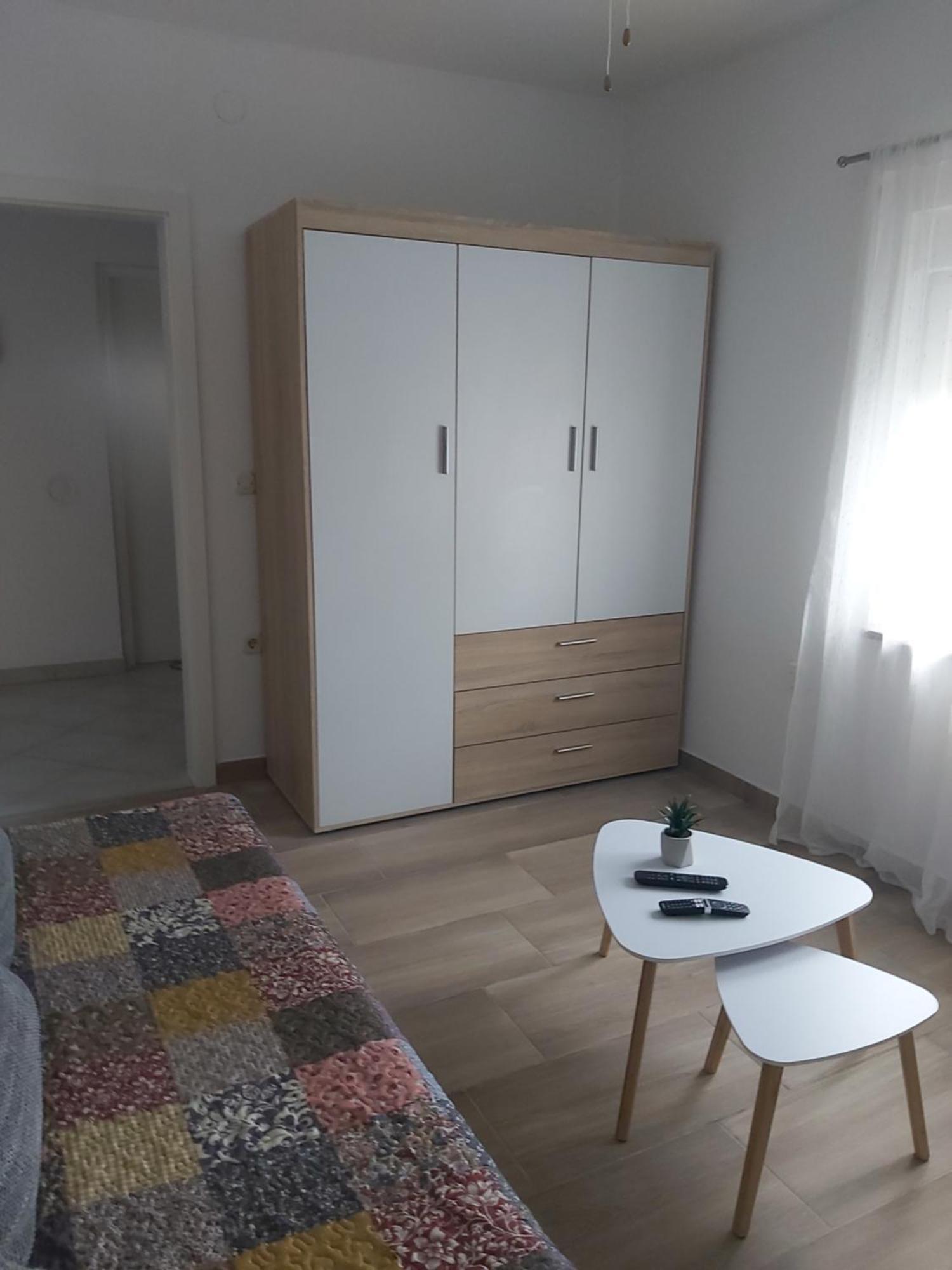 Apartment Lara Medulin Exteriör bild